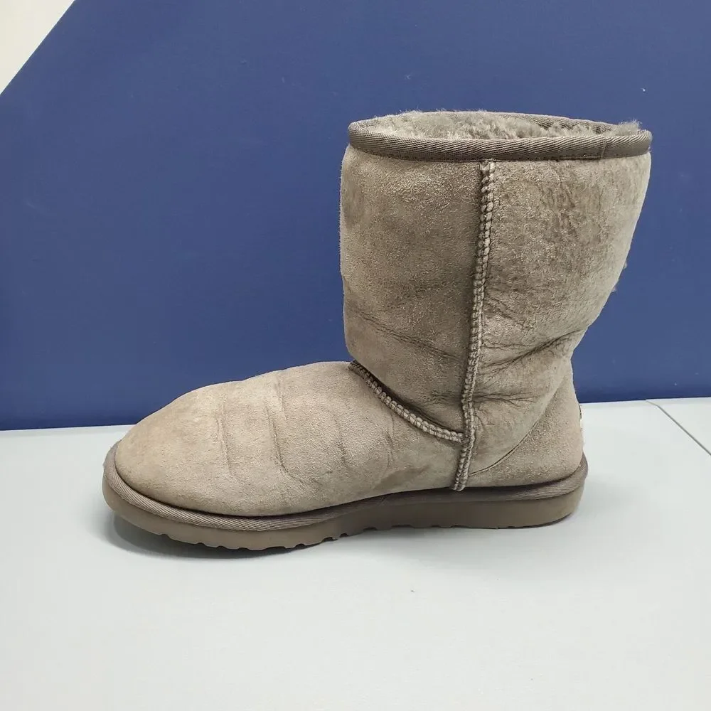 UGG australia classic